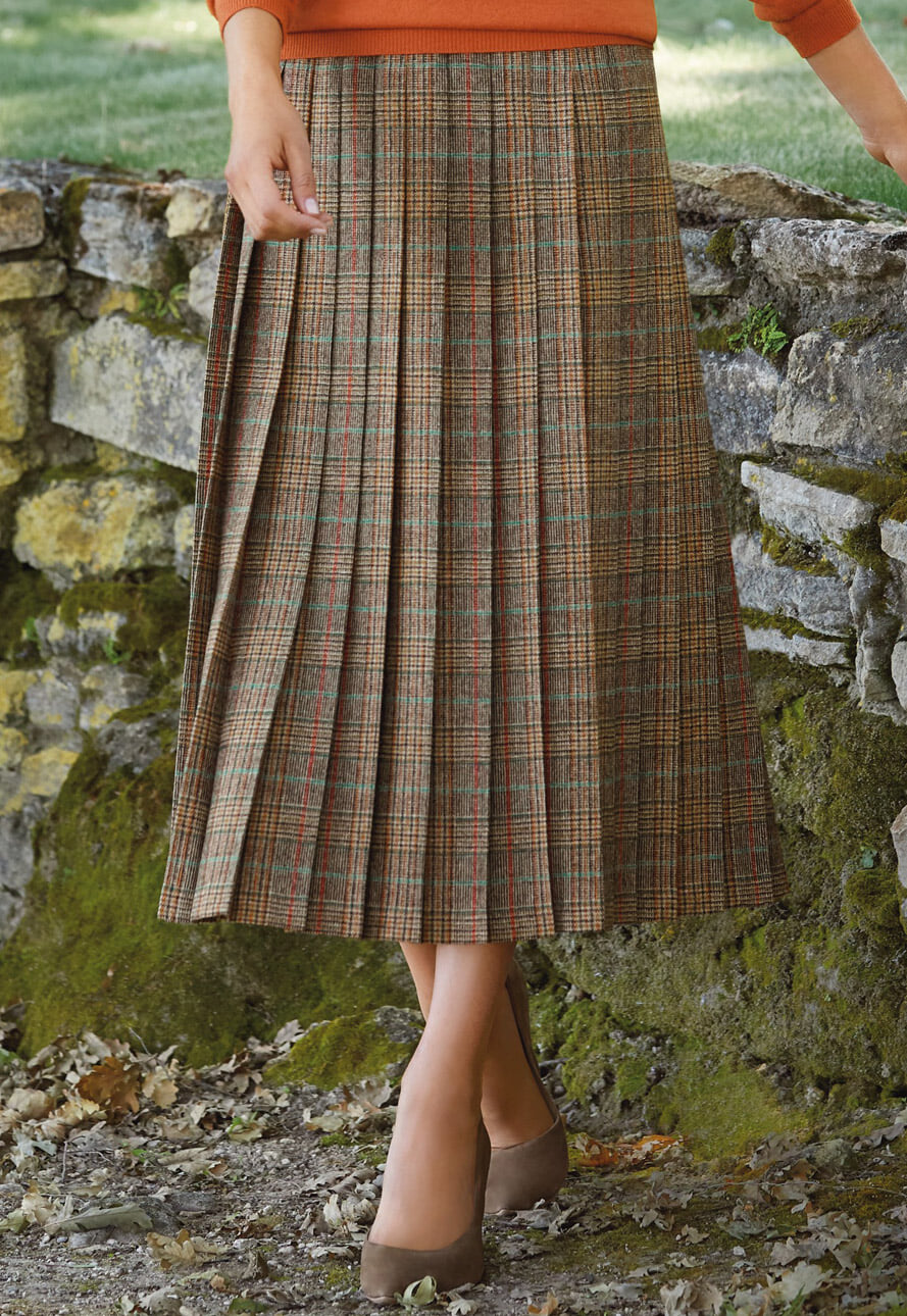 ROUND CODE ORIGINAL PLEATS SKIRT
