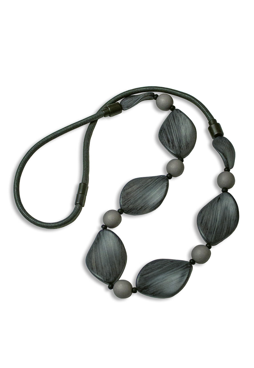 【Gian Paolo Fantoni】BEADS NECKLACE グレー Buy Our Italian bead necklace Online | Cotswold Collections