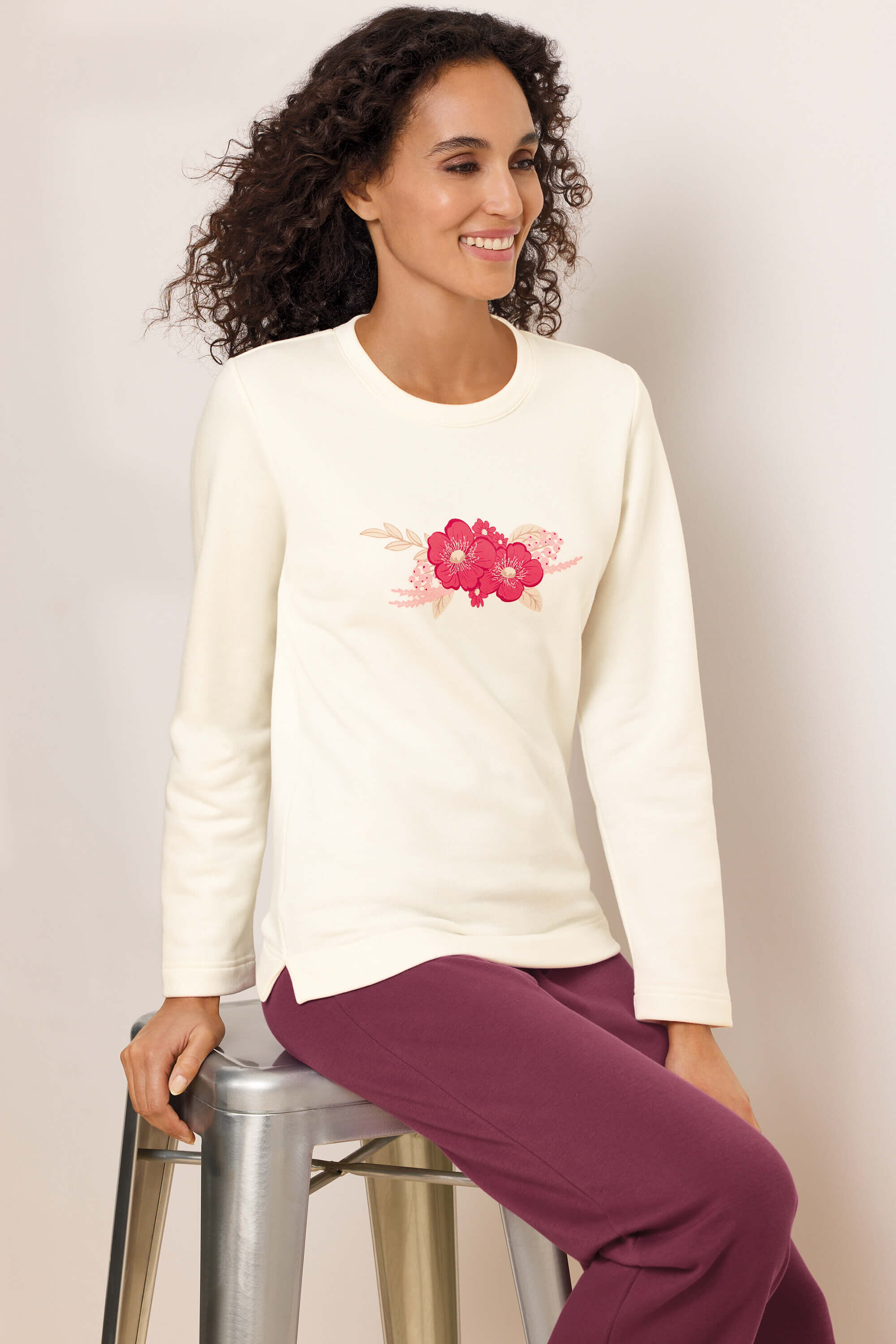 Broderie anglais sweatshirt | Cotswold Collections